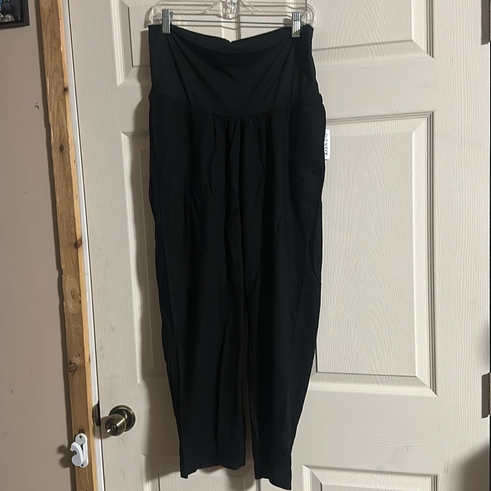 OLD NAVY MATERNITY LINEN PANTS: CROPPED: BLACK: NEW WITH TAGS: SIZE S